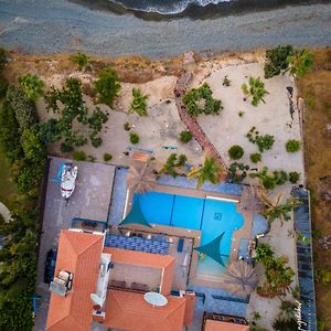 Astrofegia Beachfront Villa โพมอส Exterior photo
