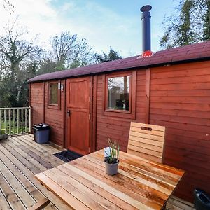 The Foxes Den Shepherds Hut บริสตอล Exterior photo