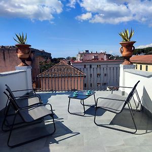 Terrazza Reale - Suite 2 กาแซร์ตา Exterior photo