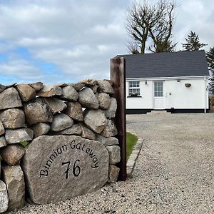 Binnian Gateway Ballymartin Exterior photo