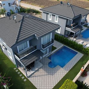 Bliss Villa เกเมร์ Exterior photo