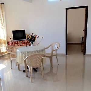 Cozy Family Holiday Apartment มัดกอน Exterior photo