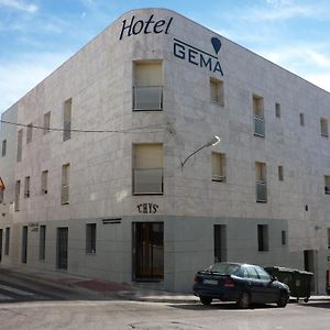 Hotel Gema อัลมาเดน Exterior photo
