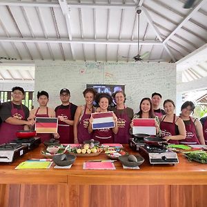 Anggrek Putih Homestay & Cooking Class เซงกีกี Exterior photo