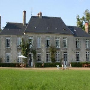 Chateau De Sarceaux Bed & Breakfast อาล็องซง Exterior photo