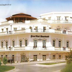 Hotel Rinascimento กัมโปบัสโซ Exterior photo