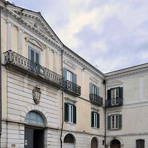 Il Palazzotto Hotel อิแซร์เนีย Exterior photo