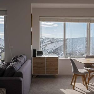 Schnapps Penthouse Apartment Ski In Ski Out เมาท์ฮอทแทม Exterior photo