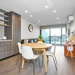 Sunview Modern 2-Bed With City Views ซันไชน์ Exterior photo