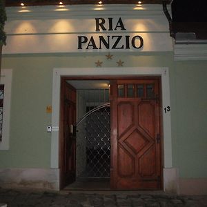 Ria Panzio Bed & Breakfast เอสแตร์กอม Exterior photo