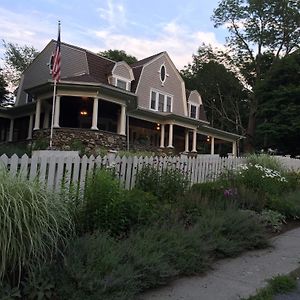 Hilltop House Bed & Breakfast Bed & Breakfast Amenia Exterior photo