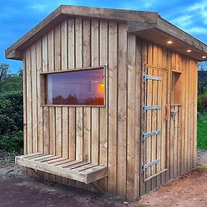 Eco-Lodge With Hottub Sea View Charleton Estate อีลี Exterior photo