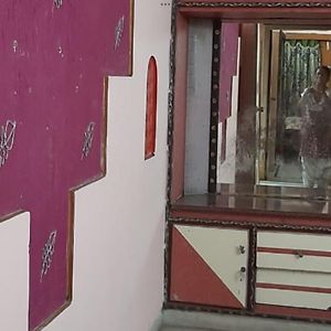 Sree Satya Nivas Opp. Sbi Srinagar Vizag Apartment วิสาขปัตนัม Exterior photo