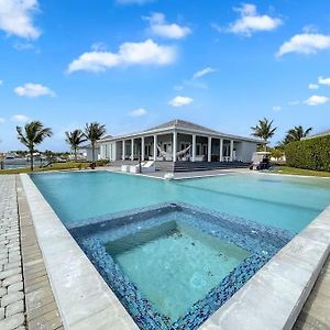 Largest Private Island Home & Pool Villa อลิซทาวน์ Exterior photo