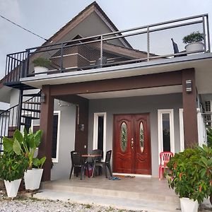 Villa Adeeva Homestay Langkawi ปันไตเจอนัง Room photo