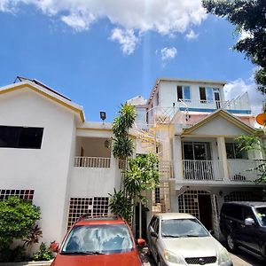 Perfect One Bedroom In Peguy-Ville ปอร์โตแปรงซ์ Exterior photo