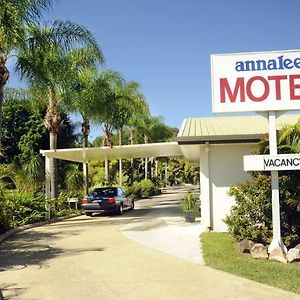 Annalee Motel โบเดเซิร์ท Exterior photo