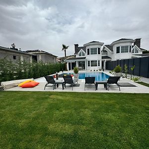 Sunken Seated Fire Pit Villa! โฟชา Exterior photo