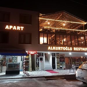 Alkurtoglu Pansiyon&Cafe& Restoran Aparthotel Macka Exterior photo