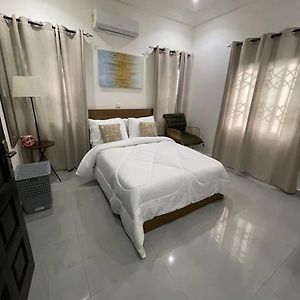 Spacious 2 Bedroom Apartment อักกรา Exterior photo