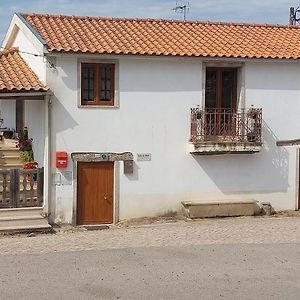 Casa Do Soto Guest House Milhao Exterior photo