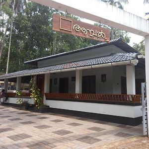 Aambal Resort โคชิโคด Exterior photo