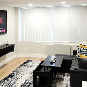 Cozy King Suite In The Heart Of Towson Exterior photo