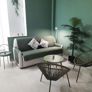 Elegante Suite Smeraldo โกเนลยาโน Exterior photo
