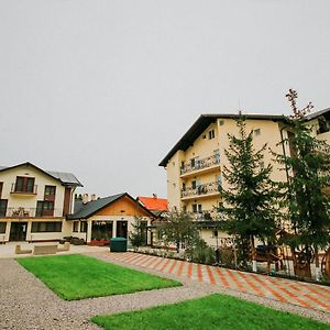 Complex Turistic Constantin Bucovina Hotel คัมพูลุง โมลโดเวเนสค์ Exterior photo