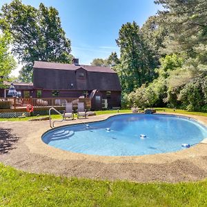 Spacious East Haddam Retreat With Private Pool! Villa Exterior photo