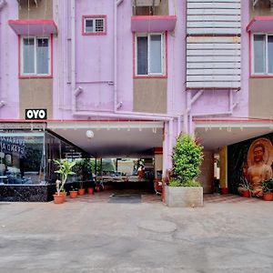 Oyo Hotel Amaravati Grand วิเจยาวารา Exterior photo