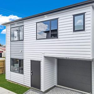 Family Holiday Home Papakura - 175 โอ๊คแลนด์ Exterior photo