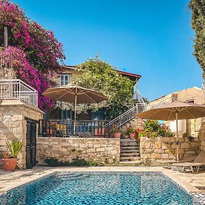 Cyprus Villages Hotel & Restaurant - Central Location - Bed & Breakfast - With Access To Pool And Stunning Views ตอคนี Exterior photo