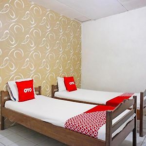 Oyo 91244 Hotel Lembah Nyiur ปุนจัก Exterior photo