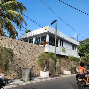 Casa Blanca De Los Pelicanos Villa Escuintla Exterior photo