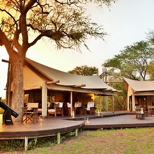 Rhino Walking Safaris Hotel สกูกูซา Exterior photo