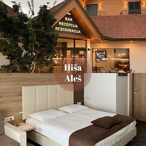 Hisa Ales Hotel คราน Exterior photo