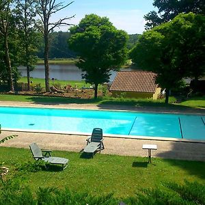 Bungalow Charmant A Rochechouart Avec Vue Sur Lac Villa Exterior photo