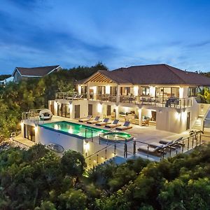 Alta Bella Villa And Spa โพรวิเดนเซียเลส Exterior photo