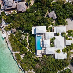 Reef Tides Luxury Beach House Villa โพรวิเดนเซียเลส Exterior photo