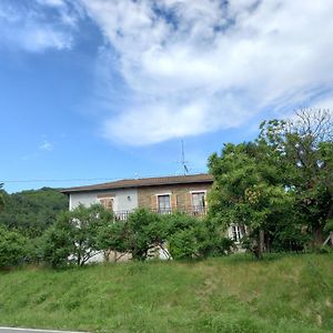 Casa Camugno - Dalle Colline Al Mare Villa Montechiaro D'acqui Exterior photo