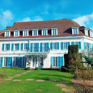 Chateau De Montreuil Hotel Montreuil  Exterior photo