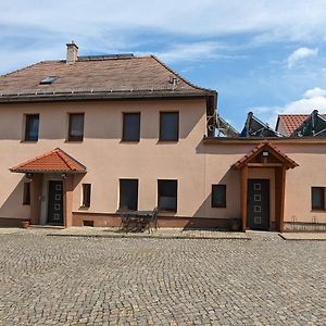 Ferienwohnungen Auf Einem Rustikalen 3 Seitenhof Goda Exterior photo