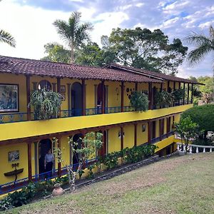 Hotel Pueblito Cafetero เปเรย์รา Exterior photo