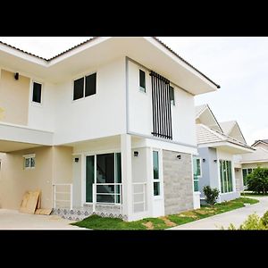 Homestay Apartments หัวหิน Exterior photo