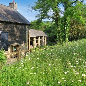 West Huckham Barn Villa ดัลเวอร์ตัน Exterior photo