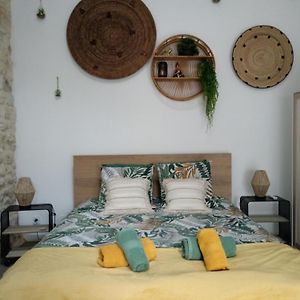 Le Cosy Cabarieu Bed & Breakfast แซงตรองเดร-เดอ-คุบแซก Room photo