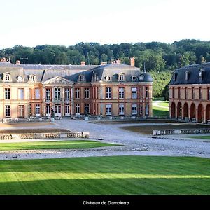 Appartement Cozy En Haute Vallee De Chevreuse Le Mesnil-Saint-Denis Exterior photo