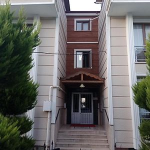 Halic Apartmani Inn ยาโลวา Exterior photo