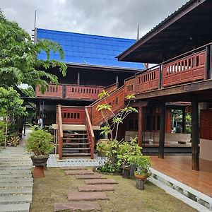 Nipatra Homestay กรุงเทพมหานคร Exterior photo